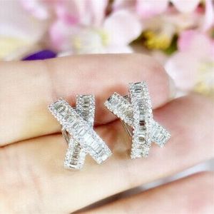 Gorgeous 925 Silver Stud Earrings for Women Cubic Zirconia Engagement Jewelry